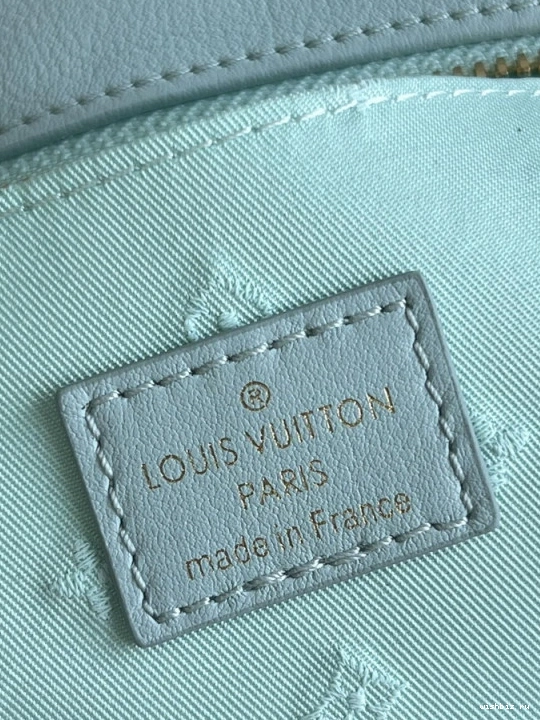 WIS LOUIS OVER MOON THE VUITTON 0321